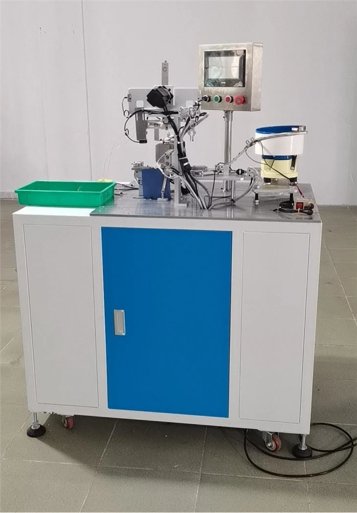 Mașină toroidală automată de înfășurare magnetică